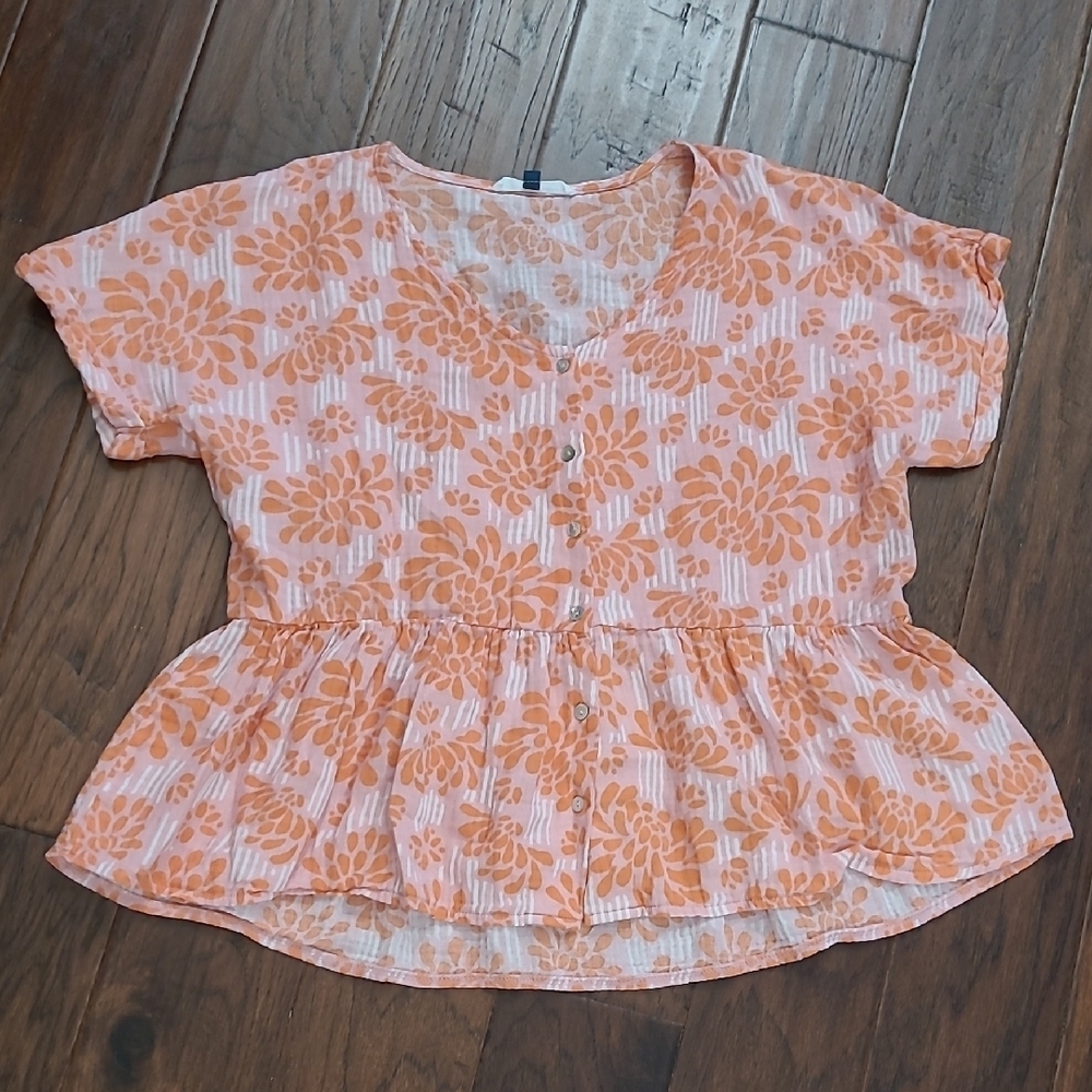 Michelle McDowell floral button-up Peplum blouse size Medium